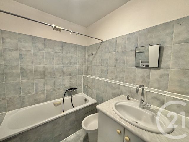 Appartement F2 &agrave; louer - 2 pi&egrave;ces - 54,38 m2 - Menton - 06 - PROVENCE-ALPES-COTE-D-AZUR