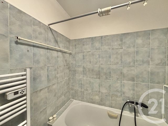 Appartement F2 &agrave; louer - 2 pi&egrave;ces - 54,38 m2 - Menton - 06 - PROVENCE-ALPES-COTE-D-AZUR
