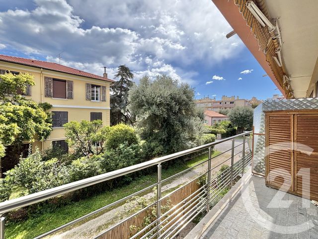 Appartement F2 &agrave; louer - 2 pi&egrave;ces - 42,79 m2 - Roquebrune Cap Martin - 06 - PROVENCE-ALPES-COTE-D-AZUR