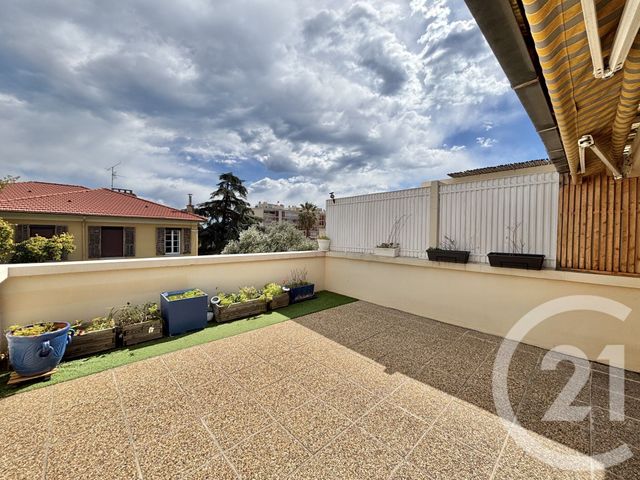 Appartement F2 &agrave; louer - 2 pi&egrave;ces - 42,79 m2 - Roquebrune Cap Martin - 06 - PROVENCE-ALPES-COTE-D-AZUR