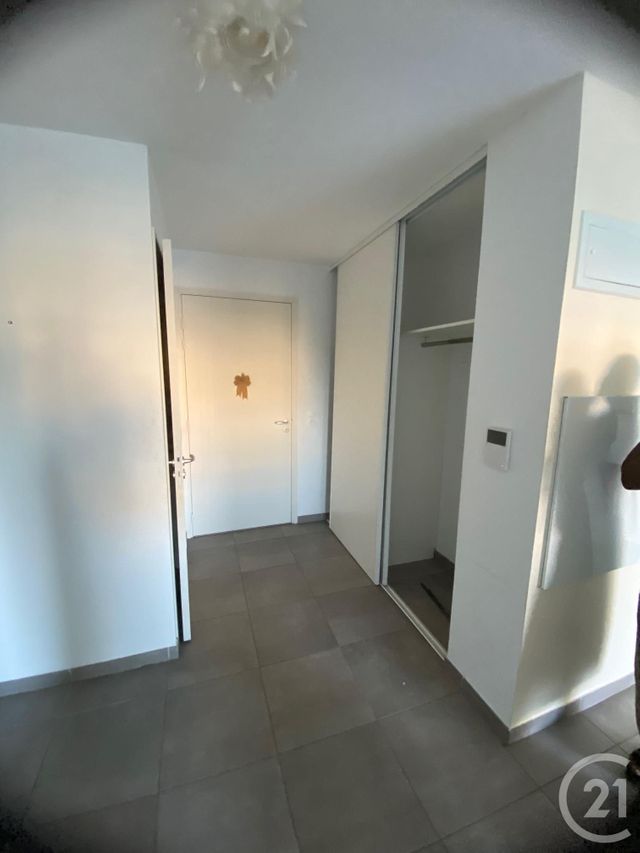 Appartement T3 &agrave; louer - 3 pi&egrave;ces - 54,71 m2 - Frejus - 83 - PROVENCE-ALPES-COTE-D-AZUR