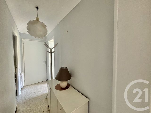 Appartement F2 &agrave; louer - 2 pi&egrave;ces - 53,29 m2 - Menton - 06 - PROVENCE-ALPES-COTE-D-AZUR