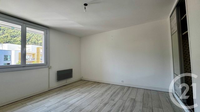 Appartement F4 à vendre - 4 pièces - 90,82 m2 - La Garde - 83 - PROVENCE-ALPES-COTE-D-AZUR