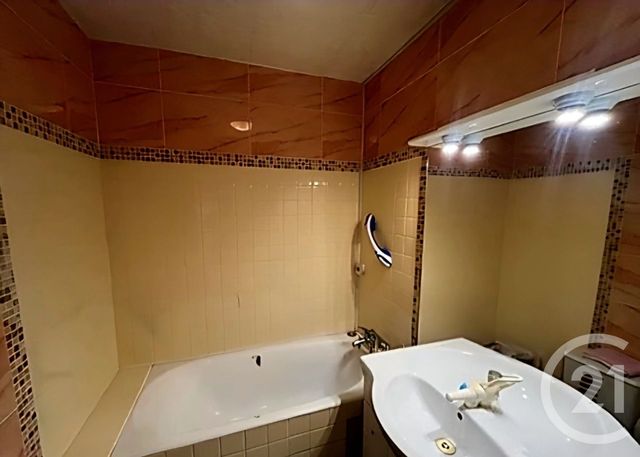 Appartement F4 &agrave; vendre - 4 pi&egrave;ces - 73 m2 - Toulon - 83 - PROVENCE-ALPES-COTE-D-AZUR