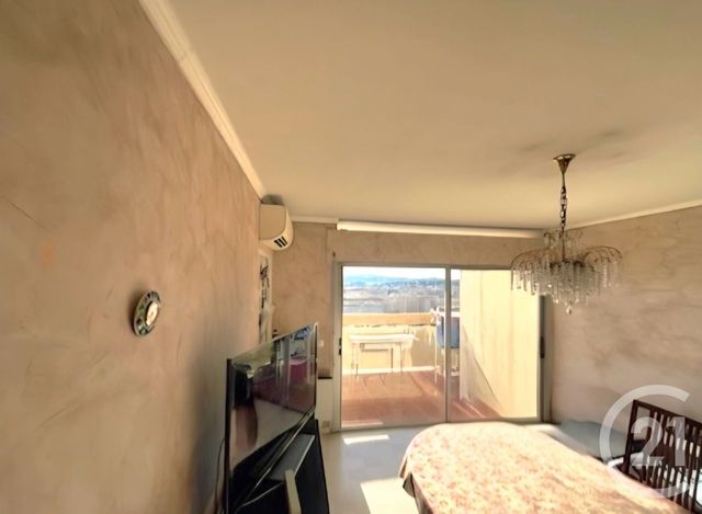 Appartement F4 &agrave; vendre - 4 pi&egrave;ces - 73 m2 - Toulon - 83 - PROVENCE-ALPES-COTE-D-AZUR