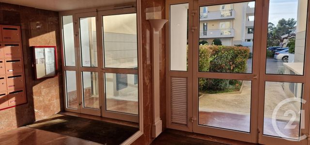 Appartement T3 &agrave; vendre - 3 pi&egrave;ces - 70 m2 - Hyeres - 83 - PROVENCE-ALPES-COTE-D-AZUR