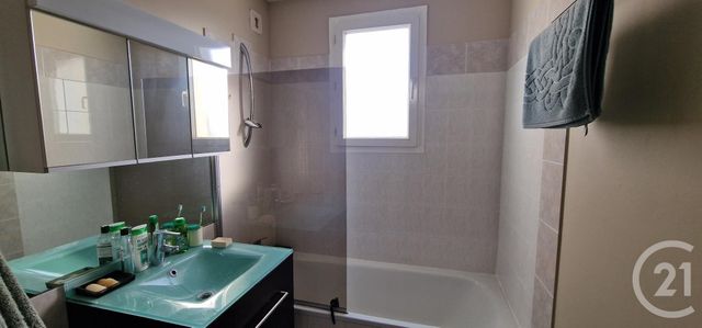 Appartement T3 &agrave; vendre - 3 pi&egrave;ces - 70 m2 - Hyeres - 83 - PROVENCE-ALPES-COTE-D-AZUR