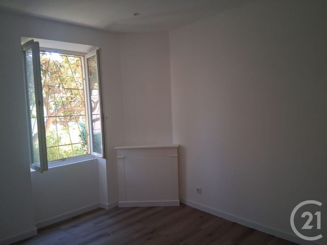 Maison à louer - 2 pièces - 64,40 m2 - Toulon - 83 - PROVENCE-ALPES-COTE-D-AZUR