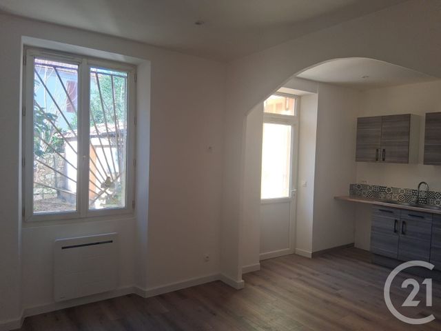 Maison à louer - 2 pièces - 64,40 m2 - Toulon - 83 - PROVENCE-ALPES-COTE-D-AZUR