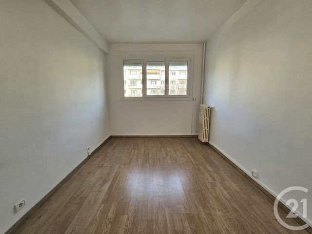 Appartement T3 &agrave; louer - 3 pi&egrave;ces - 56,57 m2 - Toulon - 83 - PROVENCE-ALPES-COTE-D-AZUR
