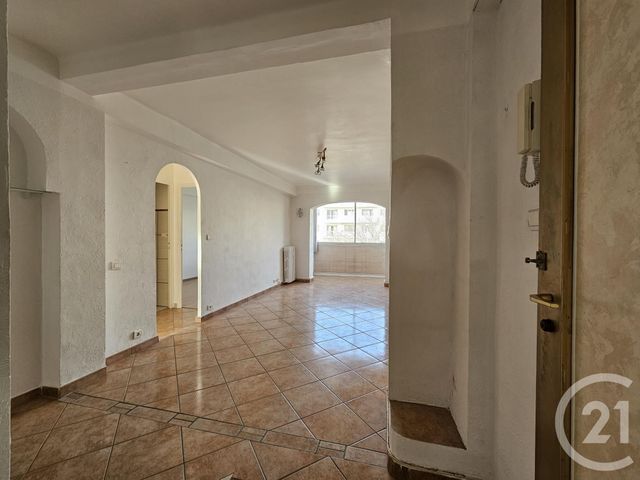 Appartement T3 &agrave; louer - 3 pi&egrave;ces - 56,57 m2 - Toulon - 83 - PROVENCE-ALPES-COTE-D-AZUR