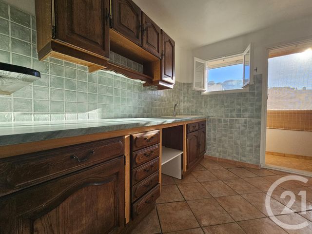 Appartement T3 &agrave; louer - 3 pi&egrave;ces - 56,57 m2 - Toulon - 83 - PROVENCE-ALPES-COTE-D-AZUR