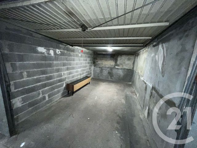 Parking &agrave; vendre - 15 m2 - La Garde - 83 - PROVENCE-ALPES-COTE-D-AZUR