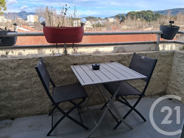 Appartement F3 &agrave; louer - 3 pi&egrave;ces - 53,40 m2 - Aubagne - 13 - PROVENCE-ALPES-COTE-D-AZUR