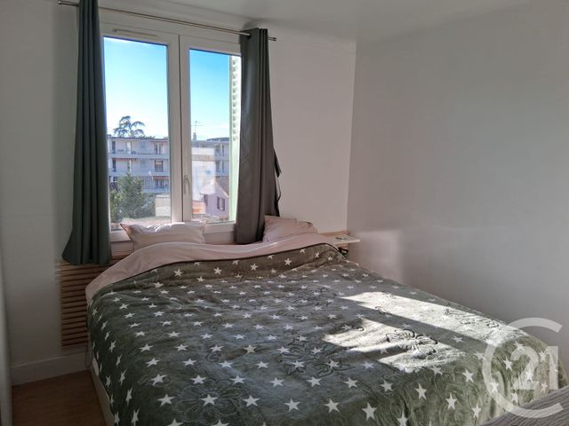 Appartement F3 &agrave; louer - 3 pi&egrave;ces - 53,40 m2 - Aubagne - 13 - PROVENCE-ALPES-COTE-D-AZUR