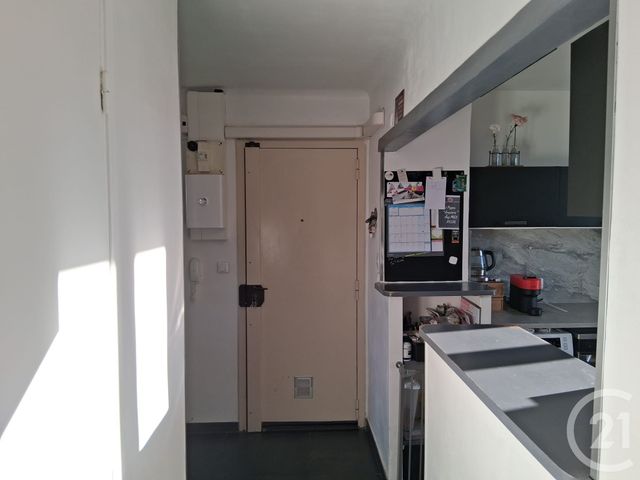 Appartement F3 &agrave; louer - 3 pi&egrave;ces - 53,40 m2 - Aubagne - 13 - PROVENCE-ALPES-COTE-D-AZUR