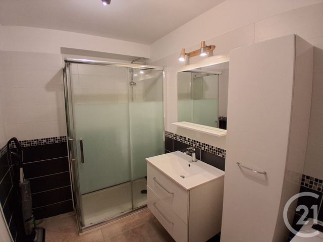 Appartement F2 &agrave; louer - 2 pi&egrave;ces - 31,49 m2 - La Garde - 83 - PROVENCE-ALPES-COTE-D-AZUR