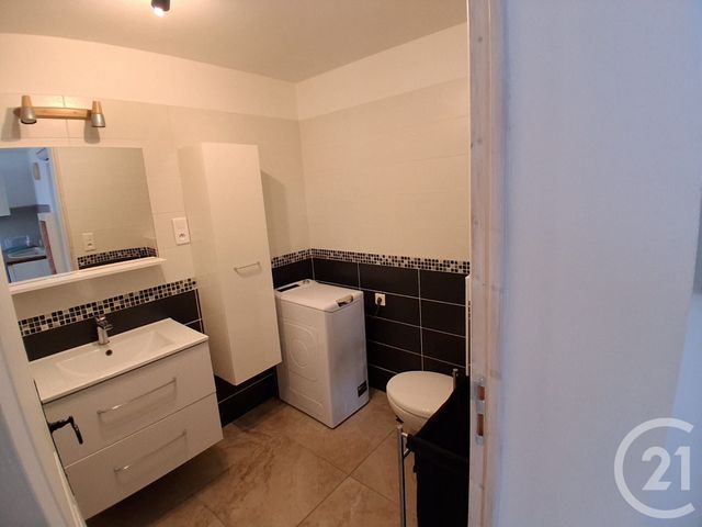 Appartement F2 &agrave; louer - 2 pi&egrave;ces - 31,49 m2 - La Garde - 83 - PROVENCE-ALPES-COTE-D-AZUR