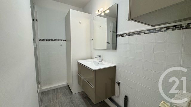 Appartement F3 &agrave; vendre - 3 pi&egrave;ces - 60,04 m2 - La Garde - 83 - PROVENCE-ALPES-COTE-D-AZUR