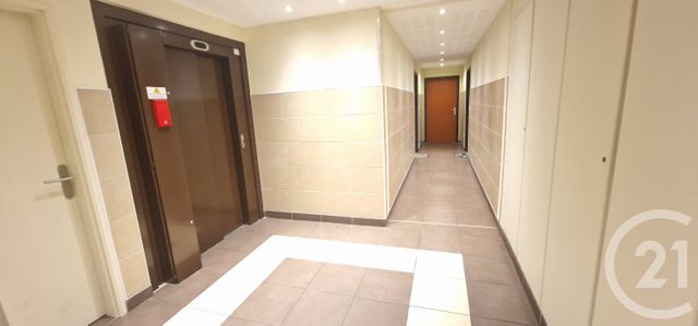 Appartement T2 &agrave; vendre - 2 pi&egrave;ces - 47,90 m2 - La Roquebrussanne - 83 - PROVENCE-ALPES-COTE-D-AZUR