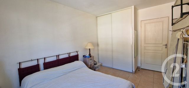 Appartement T2 &agrave; vendre - 2 pi&egrave;ces - 47,90 m2 - La Roquebrussanne - 83 - PROVENCE-ALPES-COTE-D-AZUR
