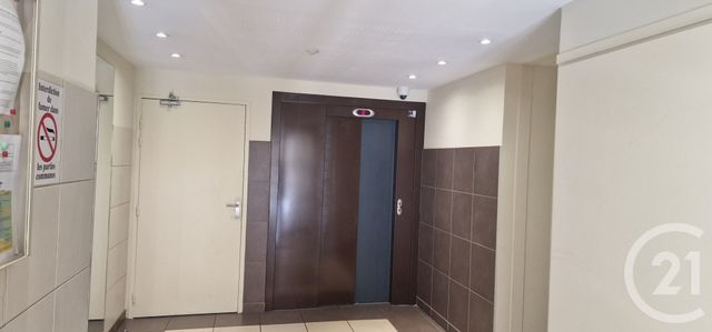 Appartement T2 &agrave; vendre - 2 pi&egrave;ces - 47,90 m2 - La Roquebrussanne - 83 - PROVENCE-ALPES-COTE-D-AZUR