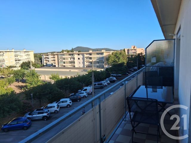 Appartement F4 &agrave; louer - 4 pi&egrave;ces - 72,39 m2 - La Garde - 83 - PROVENCE-ALPES-COTE-D-AZUR