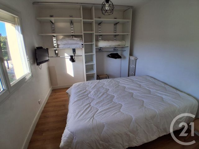 Appartement F4 &agrave; louer - 4 pi&egrave;ces - 72,39 m2 - La Garde - 83 - PROVENCE-ALPES-COTE-D-AZUR