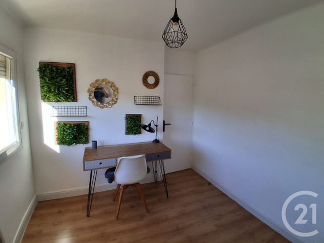 Appartement F4 &agrave; louer - 4 pi&egrave;ces - 72,39 m2 - La Garde - 83 - PROVENCE-ALPES-COTE-D-AZUR