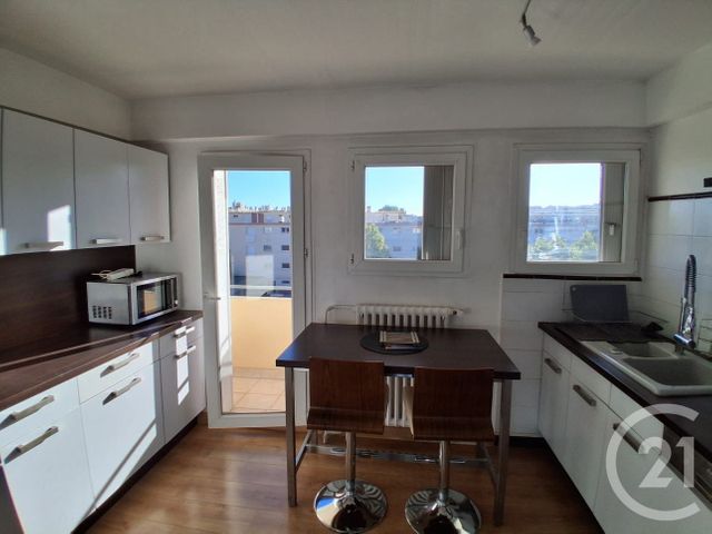 Appartement F4 &agrave; louer - 4 pi&egrave;ces - 72,39 m2 - La Garde - 83 - PROVENCE-ALPES-COTE-D-AZUR