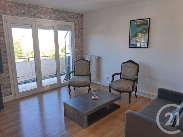 Appartement F4 &agrave; louer - 4 pi&egrave;ces - 72,39 m2 - La Garde - 83 - PROVENCE-ALPES-COTE-D-AZUR