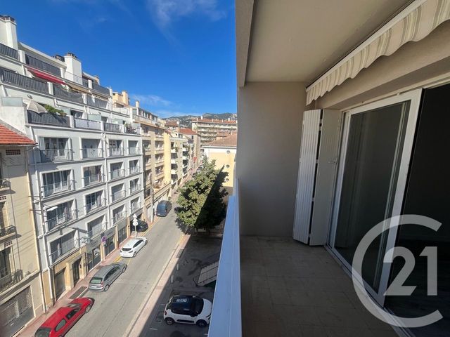 Appartement F2 &agrave; vendre - 2 pi&egrave;ces - 38,04 m2 - Toulon - 83 - PROVENCE-ALPES-COTE-D-AZUR