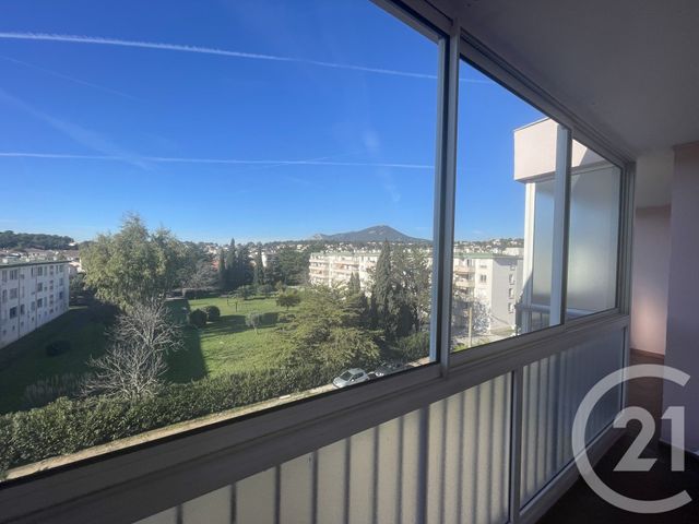 Appartement T4 &agrave; louer - 4 pi&egrave;ces - 86,44 m2 - La Garde - 83 - PROVENCE-ALPES-COTE-D-AZUR