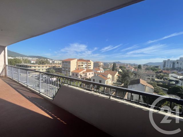 Appartement T4 &agrave; louer - 4 pi&egrave;ces - 86,44 m2 - La Garde - 83 - PROVENCE-ALPES-COTE-D-AZUR