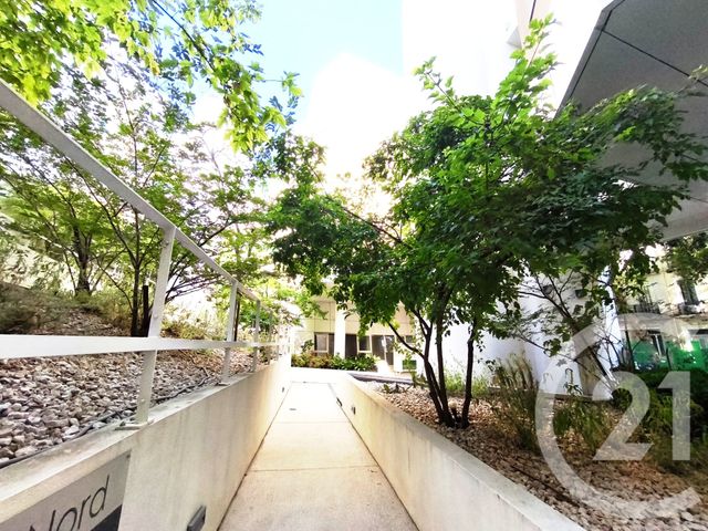 Appartement T3 &agrave; vendre - 3 pi&egrave;ces - 53,50 m2 - Toulon - 83 - PROVENCE-ALPES-COTE-D-AZUR