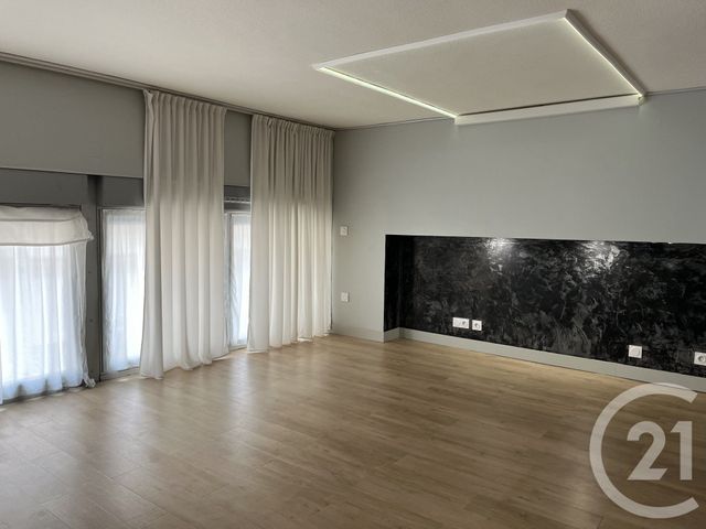 Appartement Duplex &agrave; louer - 2 pi&egrave;ces - 62,48 m2 - Toulon - 83 - PROVENCE-ALPES-COTE-D-AZUR