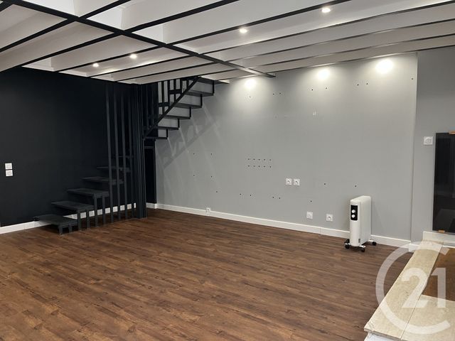 Appartement Duplex &agrave; louer - 2 pi&egrave;ces - 62,48 m2 - Toulon - 83 - PROVENCE-ALPES-COTE-D-AZUR