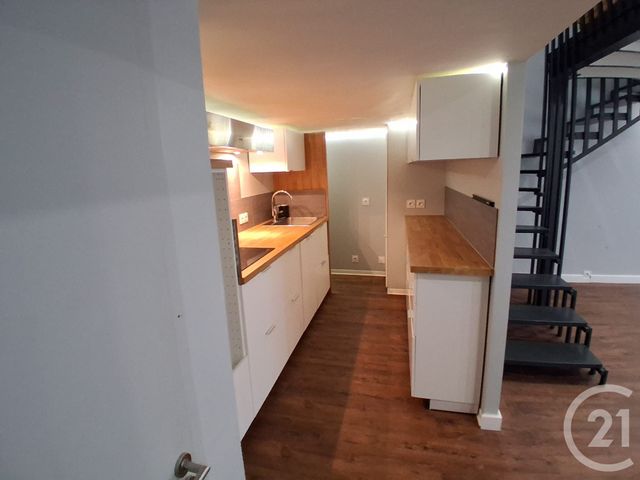 Appartement Duplex &agrave; louer - 2 pi&egrave;ces - 62,48 m2 - Toulon - 83 - PROVENCE-ALPES-COTE-D-AZUR