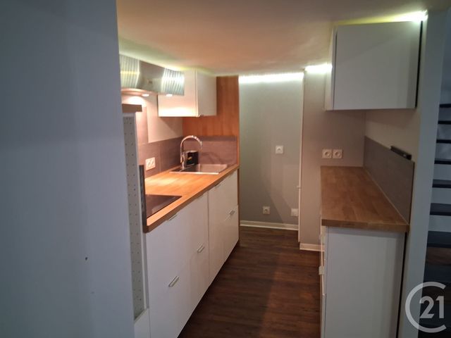Appartement Duplex &agrave; louer - 2 pi&egrave;ces - 62,48 m2 - Toulon - 83 - PROVENCE-ALPES-COTE-D-AZUR