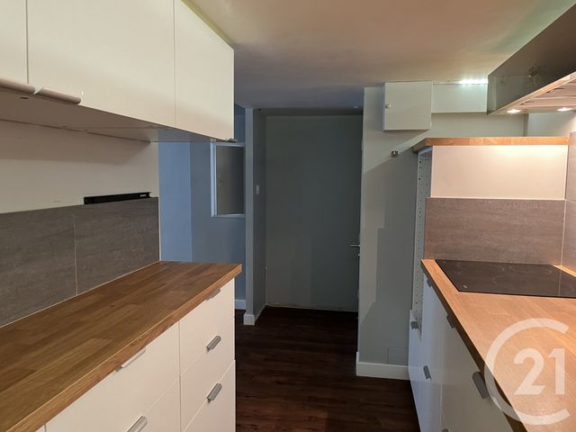 Appartement Duplex &agrave; louer - 2 pi&egrave;ces - 62,48 m2 - Toulon - 83 - PROVENCE-ALPES-COTE-D-AZUR