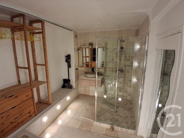 Appartement F2 &agrave; louer - 2 pi&egrave;ces - 34,70 m2 - La Valette Du Var - 83 - PROVENCE-ALPES-COTE-D-AZUR