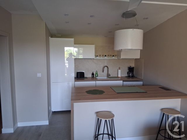 Appartement F2 &agrave; louer - 2 pi&egrave;ces - 34,70 m2 - La Valette Du Var - 83 - PROVENCE-ALPES-COTE-D-AZUR