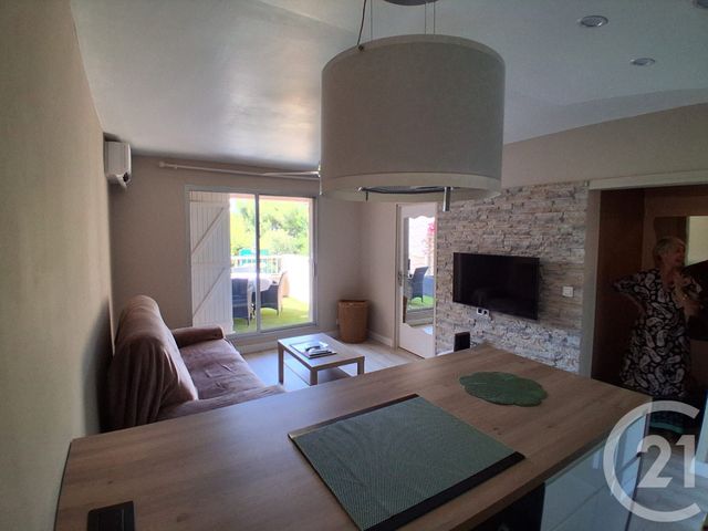 Appartement F2 &agrave; louer - 2 pi&egrave;ces - 34,70 m2 - La Valette Du Var - 83 - PROVENCE-ALPES-COTE-D-AZUR