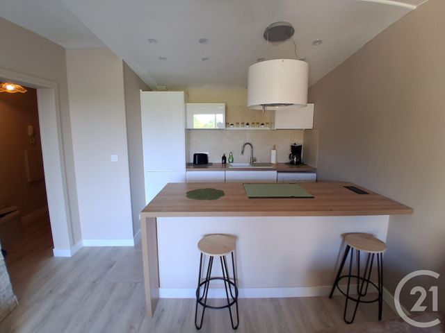 Appartement F2 &agrave; louer - 2 pi&egrave;ces - 34,70 m2 - La Valette Du Var - 83 - PROVENCE-ALPES-COTE-D-AZUR