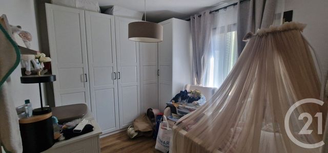 Appartement T3 &agrave; vendre - 4 pi&egrave;ces - 80 m2 - Hyeres - 83 - PROVENCE-ALPES-COTE-D-AZUR