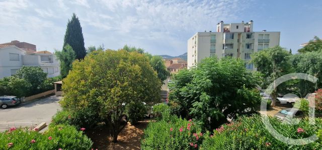 Appartement T3 &agrave; vendre - 4 pi&egrave;ces - 80 m2 - Hyeres - 83 - PROVENCE-ALPES-COTE-D-AZUR