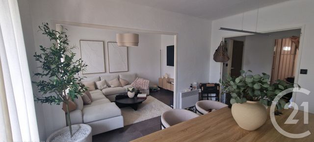 Appartement T3 &agrave; vendre - 4 pi&egrave;ces - 80 m2 - Hyeres - 83 - PROVENCE-ALPES-COTE-D-AZUR
