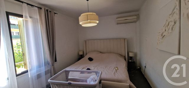 Appartement T3 &agrave; vendre - 4 pi&egrave;ces - 80 m2 - Hyeres - 83 - PROVENCE-ALPES-COTE-D-AZUR
