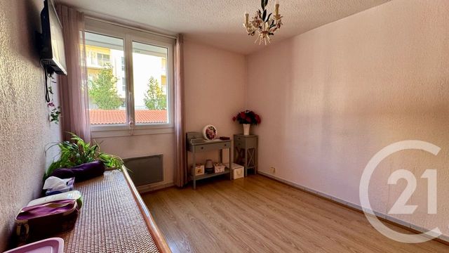 Appartement F5 &agrave; vendre - 5 pi&egrave;ces - 92,03 m2 - La Garde - 83 - PROVENCE-ALPES-COTE-D-AZUR