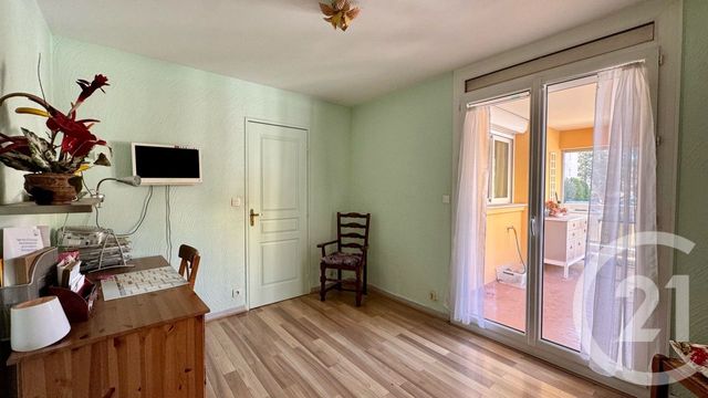 Appartement F5 &agrave; vendre - 5 pi&egrave;ces - 92,03 m2 - La Garde - 83 - PROVENCE-ALPES-COTE-D-AZUR